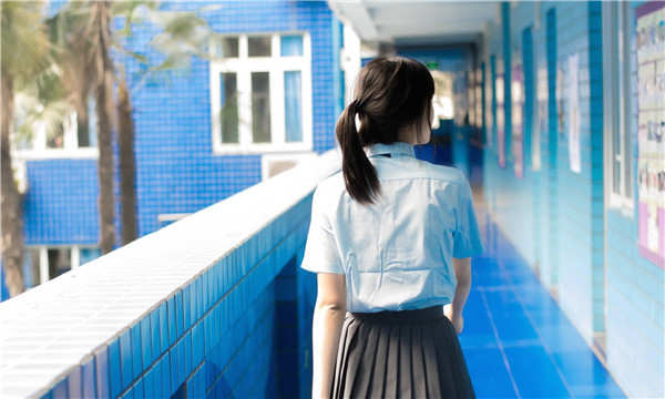 杜集如何找到一个可以帮助我生孩子的女人？