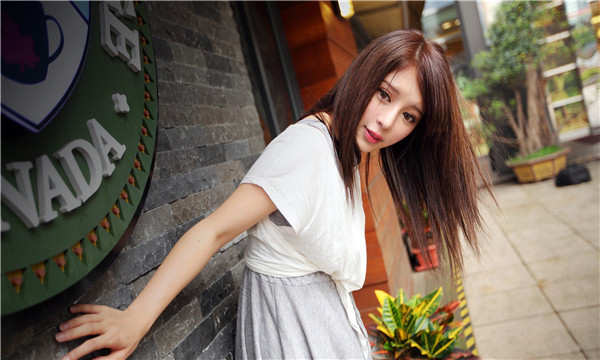 杜集想找一个女性生孩子给报酬-｛找个女人生孩子多少钱｝